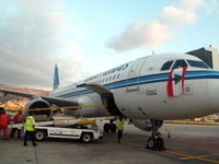 الكويتية 105 أول طائرة أجنبية وعربية حطت بمطار بيروت بعد فك الحصار 