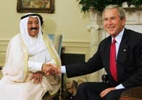 الأمير بحث مع بوش تطوير العلاقات والسلام في المنطقة