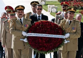 الأسد بحث وضع المنطقة مع ثاباتيرو ويلتقي مبارك بعد غد في القاهرة