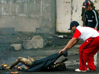 تركي الفيصل: حكومة المالكي تفتقد السلطة لمواجهة التدهور الأمني وتقسيم العراق سيؤدي إلى مذابح طائفية 