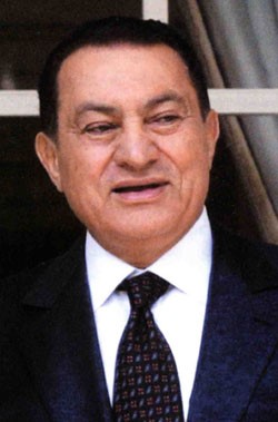 مبارك: تعديل جديد للمادة 76 من الدستور 