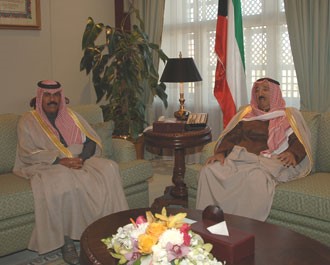 صاحب السمو استقبل ولي العهد ورئيس الوزراء والنائب الأول والسفير  السعودي
