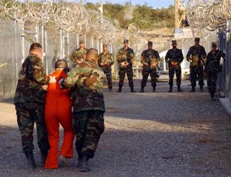 واشنطن تضع قواعد جديدة لمحاكمة المحتجزين في معتقل غوانتانامو 