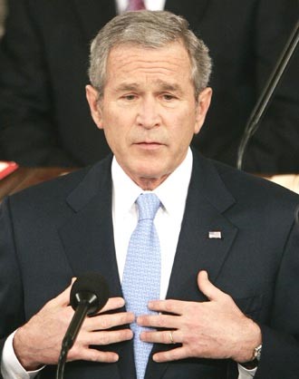 بوش: الخطر المتصاعد للمتطرفين الشيعة لا يقل عن السنّة المدعومين من «القاعدة» 