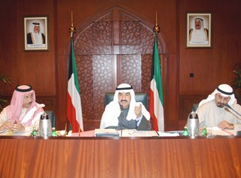 مجلس الوزراء يبدي قناعته بردود العبدالله ويرحب بزيارة الأمير تشالز 