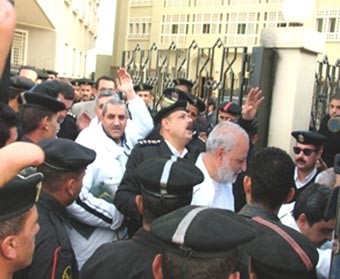 القضاء المصري يؤيد قرار التحفظ على أموال خيرت الشاطر و29 من قياديي الإخوان