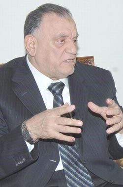 المرأة تشهد عصرها الذهبي والاستخفاف بالحجاب يزعزع الأمن والاستقرار