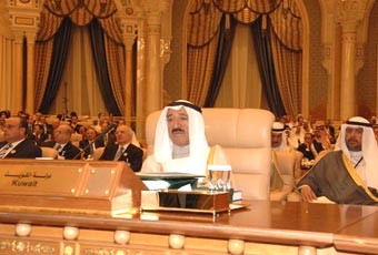 الأمير: مدعوون جميعاً للوقوف بحزم لمكافحة ظاهرة الإرهاب