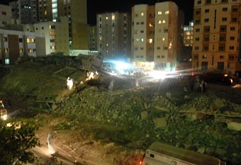 مصرع سائق جرافة في انهيار بناية قيد الإنشاء في «الشعب»