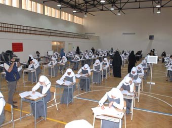 طلبة الأدبي: أسئلة اختبار الفلسفة والمنطق سهلة ومباشرة