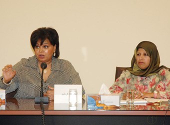 الرشيد: المرأة الكويتية ينقصها الوعي السياسي وقانون الثامنة مخالف للدستور