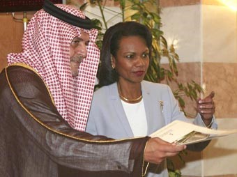 الفيصل: السعودية دولة مسالمة وغير عدوانية وتسلُّحنا دفاعي 