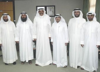 الخالد بحث مع رؤساء التعاونيات الخطوات المتخذة لوقف زيادة الأسعار