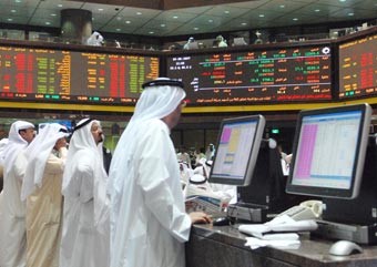 نشاط بعض الشركات التشغيلية يدفع السوق للارتفاع 
