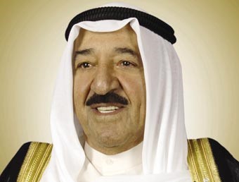 قادة البحرين وقطر وعُمان وولي العهد السعودي هنأوا الأمير