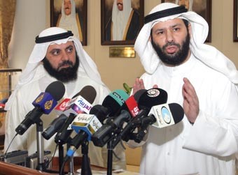 الطبطبائي والمسلم: الإهمال والتسيب والفساد وتدهور الأوضاع الصحية والمخالفات وملفات العلاج بالخارج وحريق مستشفى الجهراء وراء استجواب وزيرة الصحة