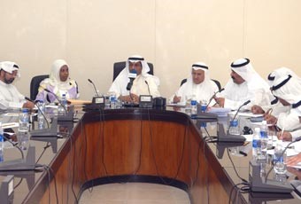 العصيمي: البريد يعاني الربط الإلكتروني بين المكاتب وخللاً في عملية التوزيع