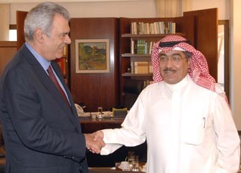 نسيب لحود: الأكثرية ستتفق على مرشح واحد للرئاسة  والتسوية ممكنة مع المعارضة ضمن مسلّمات «14 مارس»