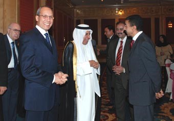 عبداللاه: فرحات إضافة رائعة للعمل الديبلوماسي المصري بالكويت