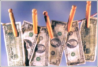 1.5 ترليون دولار أصول مسحوبة  على ذمة غسيل الأموال في العالم