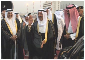 الأمير عاد إلى البلاد بعد زيارة خاصة لسلطنة عمان