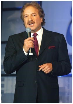 محمد المنصور: سنعيد مجد «بس يا بحر» ومشاريعي السينمائية ستشرق شمسها قريباً