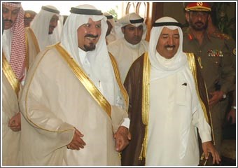 صاحب السمو استقبل الأمير سلطان بن عبدالعزيز في قاعة التشريفات الأميرية