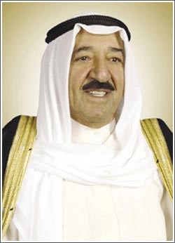 مرسومان أميريان بتعديل وزاري وإعفاء المعتوق من منصبه