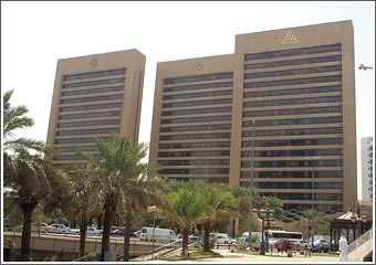 خبراء يحذرون من خطورة الاقتراض  من مؤسسات تمويلية للتداول بالبورصة