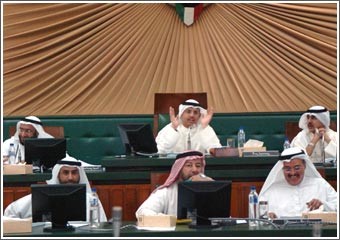 البلدي أقر توصية «الفنية» بزيادة نسبة البناء 120 متراً وخصص جلسة لمناقشة إستراتيجية البلدية الجديدة