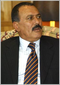 الرئيس اليمني يقلع عن تعاطي نبتة القات المخدرة