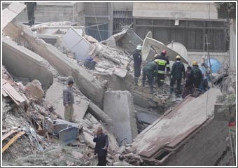 18 قتيلاً في انهيار بناية سكنية بمدينة الاسكندرية