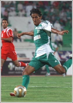 استفتاء يختار عبداللطيف أفضل لاعب بحريني في 2007