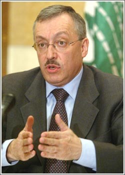 فتفت لـ «الأنباء»: قمة القاهرة وضعت النقاط على الحروف وأتوقع أن تؤول الأمور إلى مزيد من الضغوط باتجاه سورية