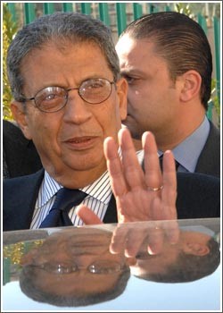 مبارك يحذّر من ضياع لبنان وموسى يغادر بيروت «بخفي حنين»