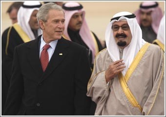 خادم الحرمين بحث مع بوش أوضاع المنطقة والملف الإيراني