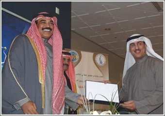 «الأنباء» تحصد جائزة أفضل لقاء صحافي في مسابقة المرحوم مبارك الحمد للتميز الصحافي