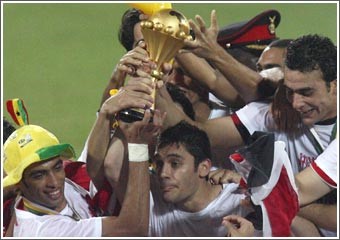 زاهر يفشل في تقديم إيضاحات حول مخالفات اتحاد الكرة