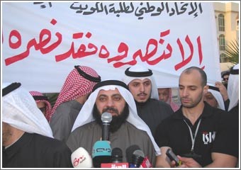 الطبطبائي: ندعو لمقاطعة المنتجات الدنماركية وسنريهم ماذا يفعل أحفاد المسلمين لنصرة نبيهم ( صلى الله عليه وسلم ) ودينهم