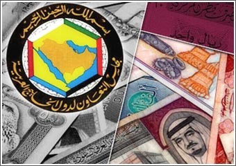 مراقبون: حكومات الخليج تسعى لحل خلافات الوحدة النقدية لكبح جماح التضخم وتحقيق استقرارها الاجتماعي