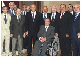 بري يعلّق جلسات الانتخاب لحين نجاح الحوار