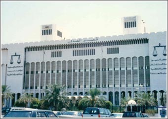 محامون لـ «الأنباء»: الحكم بعدم دستورية المادتين 49/1 و55 من قانون الجزاء يؤكد عظمة القضاء الكويتي ودوره في تحقيق الحرية والمساواة