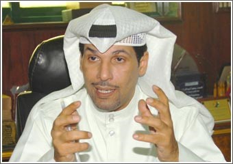 المحارب لـ «الأنباء»: الحرب بين الإسلاميين والليبراليين أخّرت التنمية