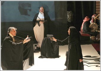 ريتشارد الثالث بالغترة والعقال في مسرحية للبسام في دمشق