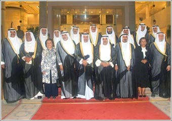 الأمير للوزراء: تضامنوا وتعاونوا مع المجلس وأوصيكم خيراً بالكويت وأهلها