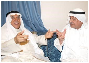 الخرس: الفريج كان يسمى باسم أحد الوجهاء أو أول السكان أما الديوانيات فكانت تتبع  المهن والحرف في تسميتها