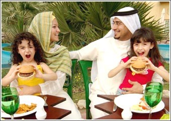 القشعان: الفكر والثقافة والمعرفة تؤثر في التقارب بين أفراد الأسرة وعلى الوالدين زرع الضمير الداخلي للطفل لإيجاد تربية صالحة
