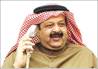 عبدالعزيز جاسم: ماكو خلاف مع غانم السليطي وانتظروني في «التنديل» مع بوعدنان