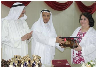 الهدهود: نقدر جهود كل من ساهم من الأساتذة في النهوض بالمسيرة التعليمية والتربوية بـ «التطبيقي»