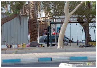 مواطن «مضيّع» يحتجز أفراد أسرته ويهدد بتفجير المنزل